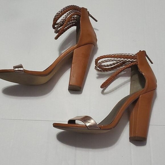 Michael Antonio Almond & Metallic Gold Chunky Heeled Strappy Sandals - Picture 5 of 15